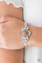Load image into Gallery viewer, Paparazzi Dream COWGIRL - Brown Bracelet

