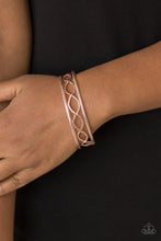 Load image into Gallery viewer, Paparazzi Metal Manic - Rose Gold Bracelet
