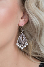 Load image into Gallery viewer, Paparazzi Gracefully Gatsby - Silver Earrings
