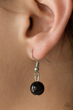 Load image into Gallery viewer, Paparazzi Flirtatiously Florida - Black Necklace
