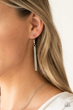 Load image into Gallery viewer, Paparazzi ♥ Nice To Meet You - Green ♥  Necklace
