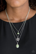 Load image into Gallery viewer, Paparazzi Southern Roots - Green Necklace
