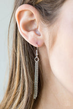 Load image into Gallery viewer, Paparazzi Midsummer Musical - Green Necklace
