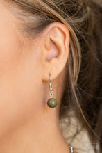 Load image into Gallery viewer, Paparazzi Beachside Babe - Green Necklace
