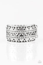Load image into Gallery viewer, textile-triumph-silver-p4tr-svxx-057xx
