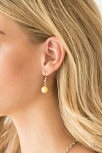 Load image into Gallery viewer, Paparazzi Very Visionary - Yellow Necklace
