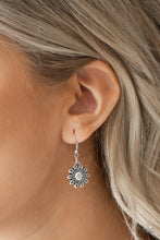 Load image into Gallery viewer, Paparazzi Mess With The Bull - Silver Necklace
