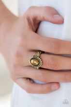 Load image into Gallery viewer, Paparazzi Pearl Party - Brass Ring
