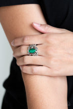Load image into Gallery viewer, Paparazzi Tropical Flora - Green Ring
