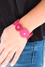 Load image into Gallery viewer, Paparazzi Poppin Popstar - Pink Bracelet
