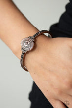 Load image into Gallery viewer, Paparazzi Savannah Sunset - Copper Bracelet
