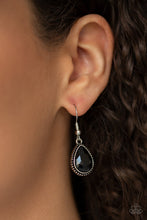 Load image into Gallery viewer, Paparazzi Socialite Social - Black Necklace
