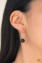 Load image into Gallery viewer, Paparazzi Dream Pop - Black Necklace
