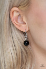 Load image into Gallery viewer, Paparazzi Hollywood HAUTE Spot - Black Necklace
