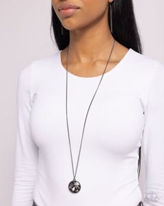 Paparazzi Dauntless Diva - Black Necklace