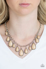 Load image into Gallery viewer, Paparazzi Jaw-Dropping Diva - Brown Necklace
