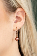 Load image into Gallery viewer, Paparazzi Make An Appearance - Copper Necklace
