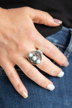 Load image into Gallery viewer, Paparazzi Triple Whammy - Blue Ring
