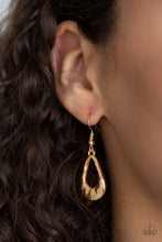 Load image into Gallery viewer, Paparazzi Teardrop Envy - Gold Necklace
