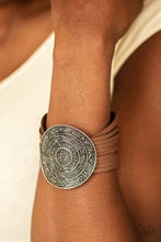 Load image into Gallery viewer, Paparazzi Treasure Quest - Brown Bracelet

