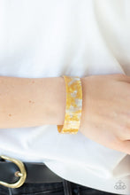 Load image into Gallery viewer, Paparazzi Glaze Daze - Yellow Bracelet
