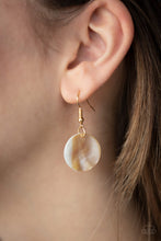 Load image into Gallery viewer, Paparazzi A Top-SHELLer - Gold Necklace
