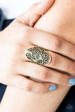 Load image into Gallery viewer, Paparazzi  Vine Vibe - Brass  Ring
