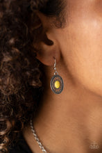 Load image into Gallery viewer, Paparazzi Totally TERRA-torial - Yellow Necklace
