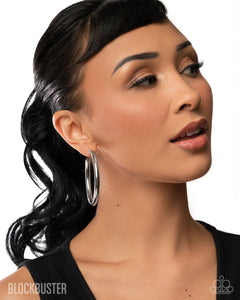 Paparazzi Curve Ball - Silver Earrings