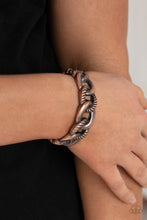 Load image into Gallery viewer, Bold Move - Copper Chunky Link Hinged Bracelet
