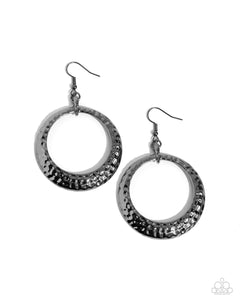 Paparazzi Gallery Gear - Black Earrings