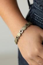 Load image into Gallery viewer, metro-metalsmith-brass-p9se-brxx-092xx
