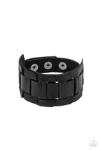 Load image into Gallery viewer, plainly-plaited-black-p9mn-urbk-038xx
