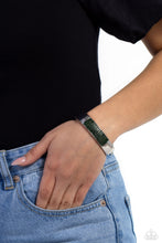 Load image into Gallery viewer, Paparazzi Record-Breaking Bling - Green Bracelet
