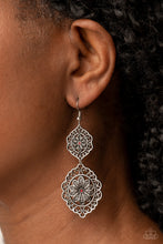 Load image into Gallery viewer, floral-favorite-red-p5wh-rdxx-153xx
