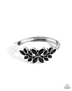 Paparazzi Glamorously Garnished - Black Bracelet