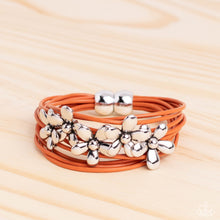 Load image into Gallery viewer, here-comes-the-bloom-orange-p9wh-ogxx-140xx
