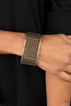 Load image into Gallery viewer, camelot-couture-brass-p9ed-brxx-062xx
