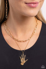 Load image into Gallery viewer, giving-a-hand-gold-p2wd-gdxx-386xx
