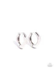 Load image into Gallery viewer, monochromatic-makeover-silver-p5ho-svxx-389xx
