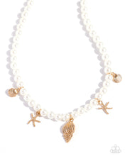 Load image into Gallery viewer, Paparazzi Beachcomber Beauty - Gold Necklace
