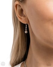 Load image into Gallery viewer, Paparazzi Teeming Teardrop - Green Necklace
