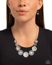 Load image into Gallery viewer, Paparazzi Garden Gesture - Blue Necklace
