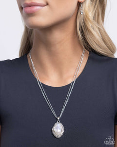 Paparazzi Beachy Baroness - White Necklace