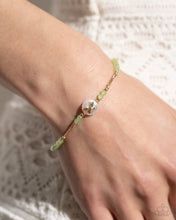 Load image into Gallery viewer, Paparazzi Aerial Actress - Green Bracelet
