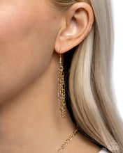 Load image into Gallery viewer, Paparazzi Hummingbird Haute - Purple Necklace
