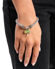 Load image into Gallery viewer, Paparazzi Palm Beach Bling - Green Bracelet
