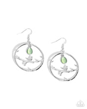 Load image into Gallery viewer, Paparazzi Picturesque Scene - Green Earrings
