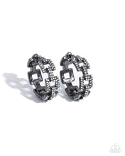 Load image into Gallery viewer, Paparazzi Geometric Glimpse - Black Earrings
