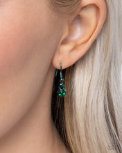 Load image into Gallery viewer, Paparazzi Fond Fashion - Green Necklace

